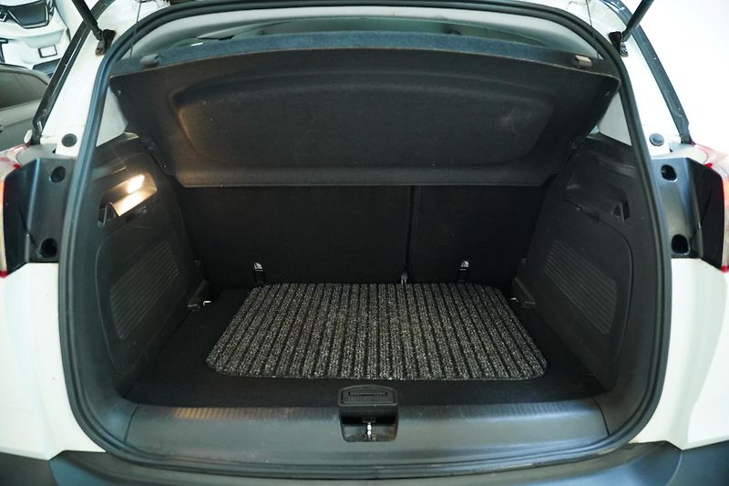Opel Crossland X - fotka 27 z 27
