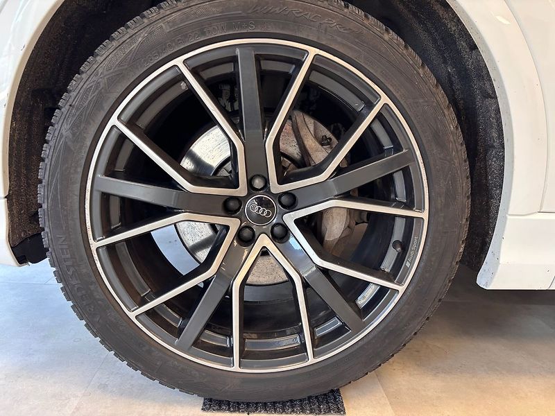 Audi Q8 50 3.0 TDI QUATTRO S-LINE - fotka 4 z 34