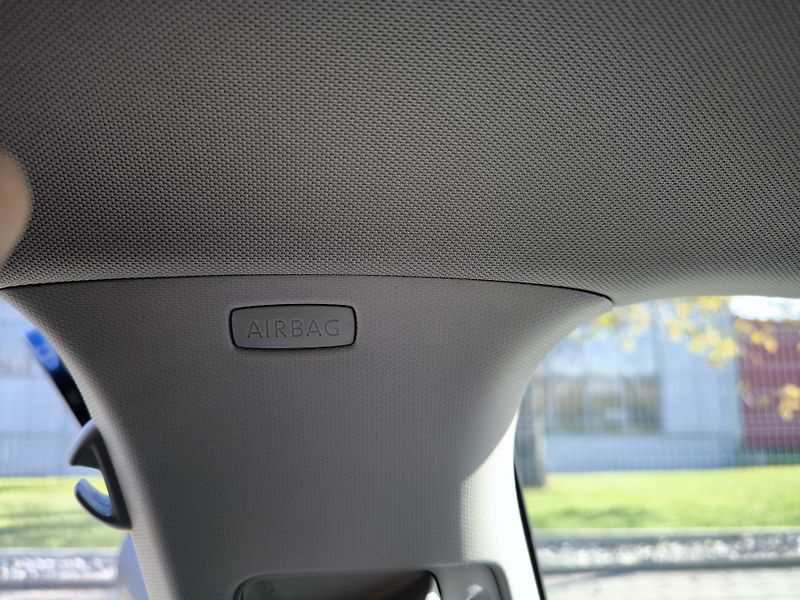 Volkswagen Golf 7 1,4TSI 90kW LED OSRAM 8xALU - fotka 46 z 82