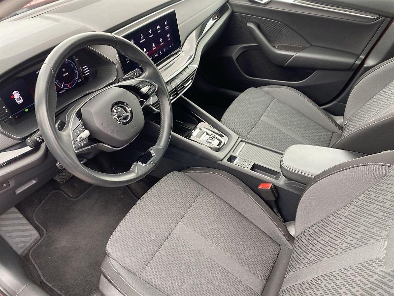 Škoda Octavia (2023) 2.0 TDI DSG Style - fotka 8 z 32