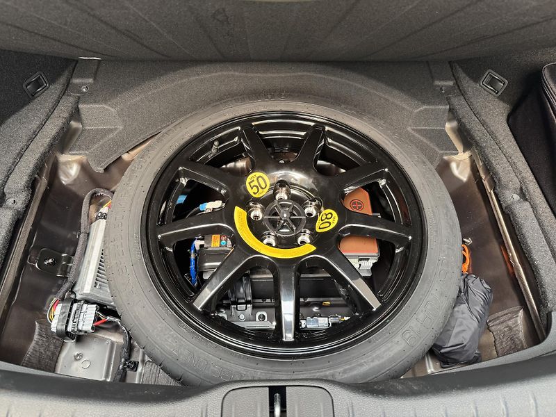 Genesis G80 (2026) 3,5 V6 Prestige Black - fotka 11 z 14