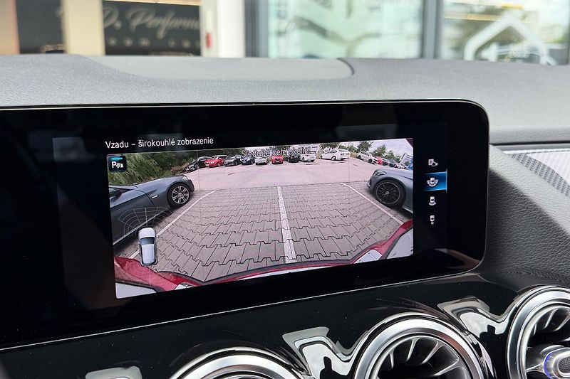 Mercedes-Benz GLA (2021) GLA 220d 4Matic AMG Line - fotka 119 z 121