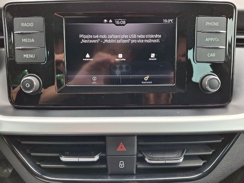 Škoda Scala (2023) Ambition 1,0TSi 81kW - fotka 18 z 33