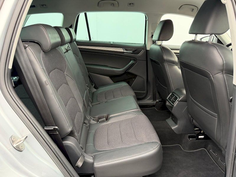 Škoda Kodiaq (2023) 2.0 TDI 110kW DSG 7 míst Style - fotka 23 z 35
