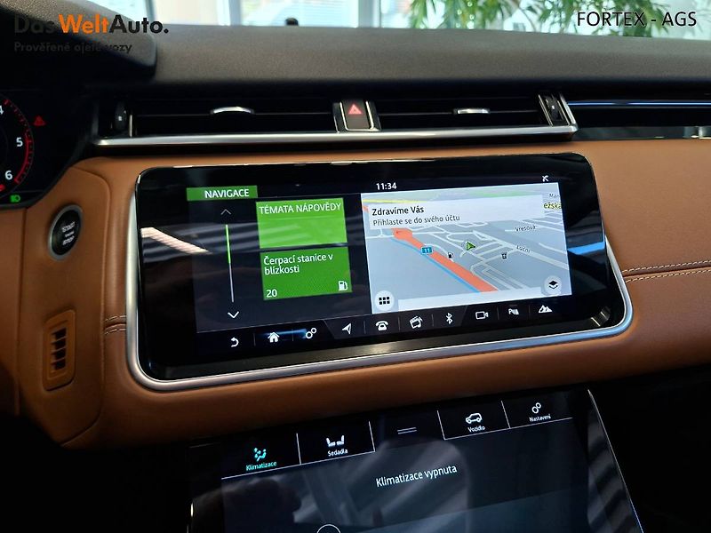 Land Rover Range Rover Velar (2018) D240 SE,2.0L 177kW,4x4,Automat - fotka 24 z 33