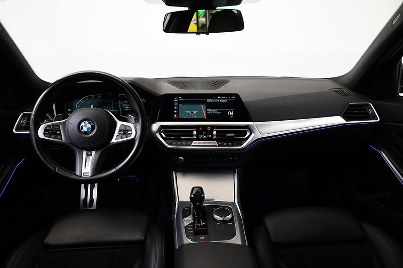 BMW Řada 3 - fotka 5 z 28