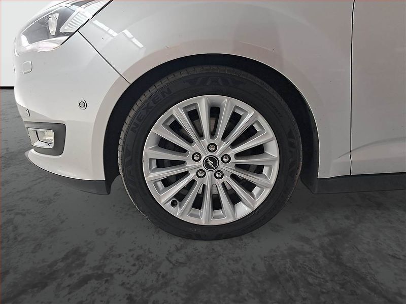 Ford Grand C-MAX (2018) 2.0 TDCi, Automat, Bi-Xenony - fotka 15 z 20