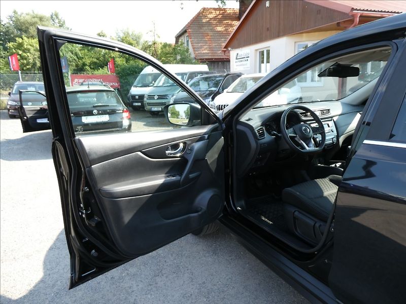 Nissan X-Trail 2,0 dCi 130kW 4x4 DPH, ČR - fotka 19 z 41