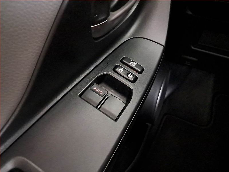 Toyota Yaris (2017) 1.33 Dual VVT-i, Automat - fotka 16 z 17