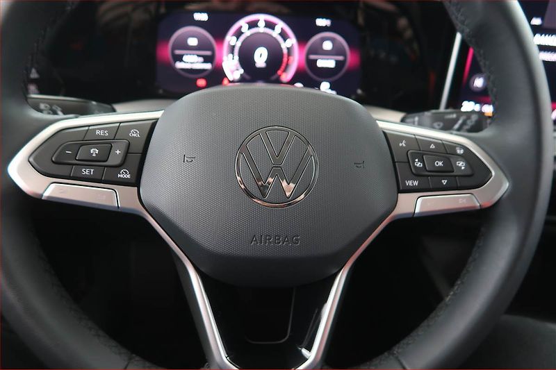 Volkswagen Golf (2025) 1.5 TSI, 1.Majitel, DPH - fotka 16 z 20