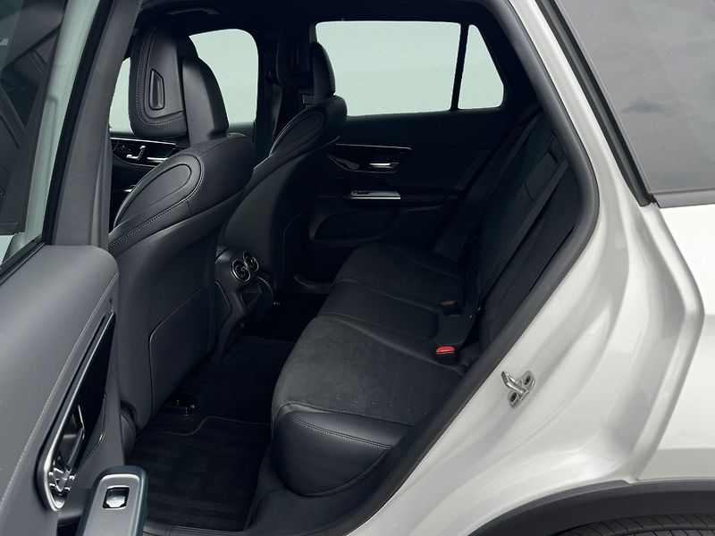 Mercedes-Benz GLC 220 d 4MATIC AMG Line - fotka 10 z 26