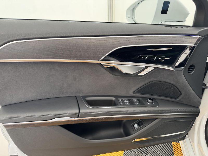 Audi A8 55Tfsi*250kw*4x4*S-Line*DPH* - fotka 10 z 45