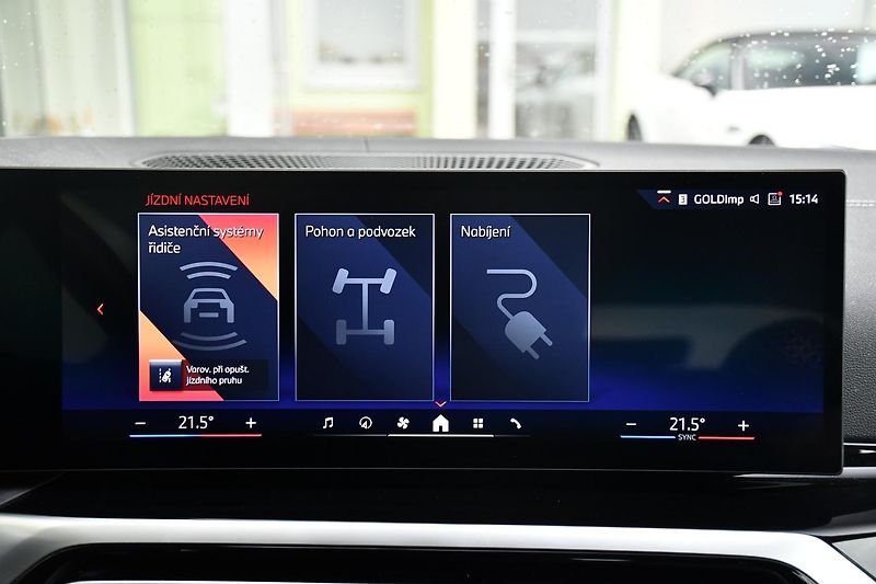 BMW i4 eDrive40 97%SoH - fotka 32 z 38