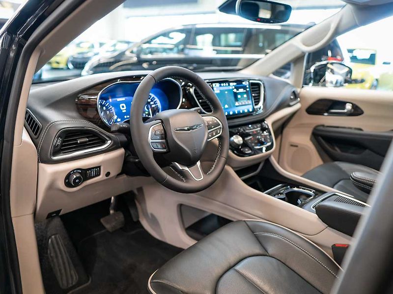 Chrysler Pacifica (2022) 3.6 Limited AWD, 360 Cam, ACC - fotka 14 z 44