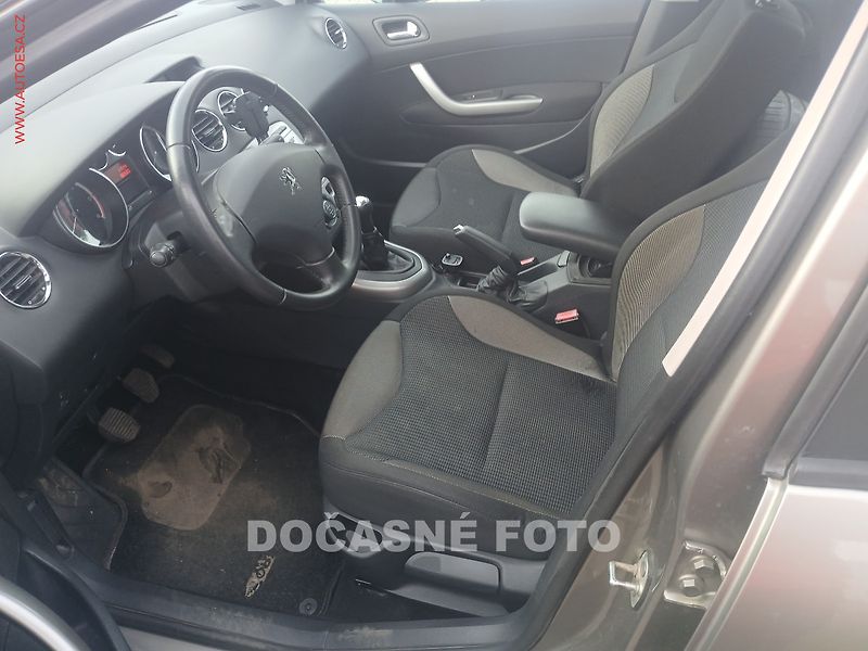 Peugeot 308 (2010) 1.6 hdi, ČR, autoAC, STK5/28 - fotka 3 z 3