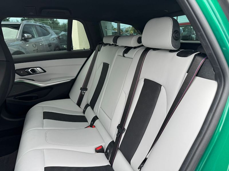 BMW M3 xDrive Touring TOP 09/2025 - fotka 30 z 33