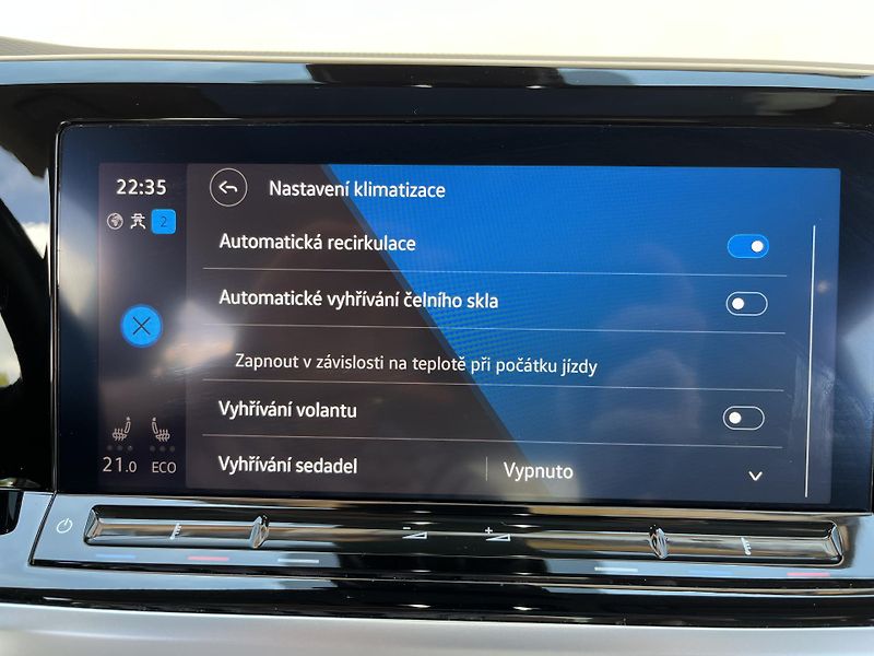 Volkswagen Multivan (2023) T7 LONG*MATRIX*PANORMA*TAŽNÉ*Z - fotka 47 z 49