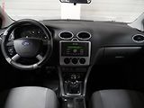 Ford Focus (2006) 2.0 TDCi, AC, výhřev sed - náhled 8