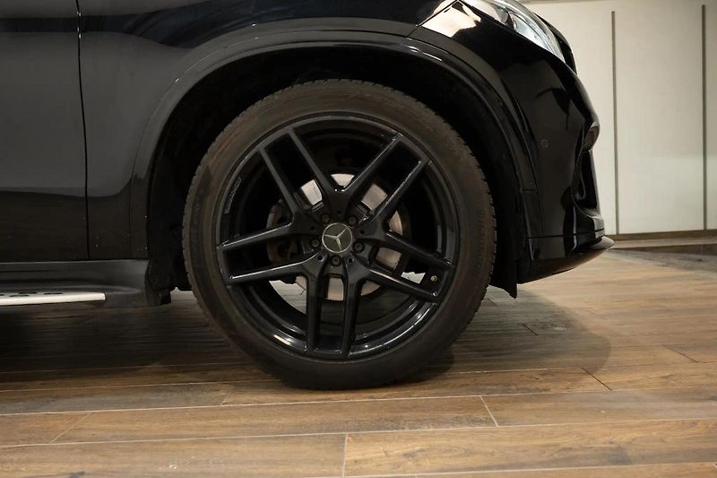 Mercedes-Benz GLE 350d Coupe 190 kW AMG paket - fotka 24 z 24