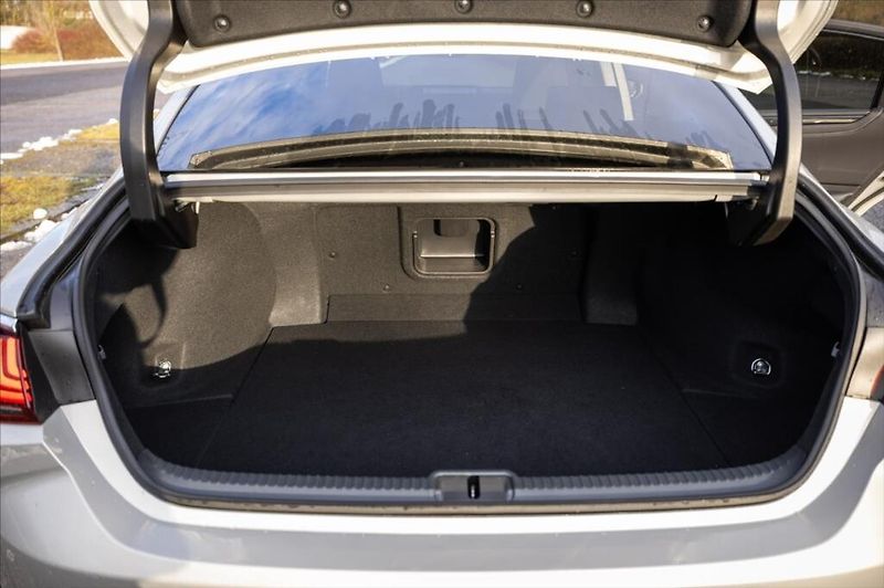 Lexus ES 300h 300H 2,5 HEV LIMITED EDITION - fotka 21 z 21