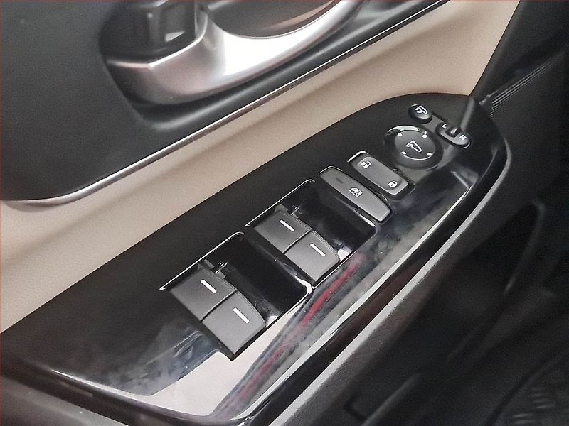 Honda CR-V (2019) Executive 2.0i-MMD HEV - fotka 16 z 19