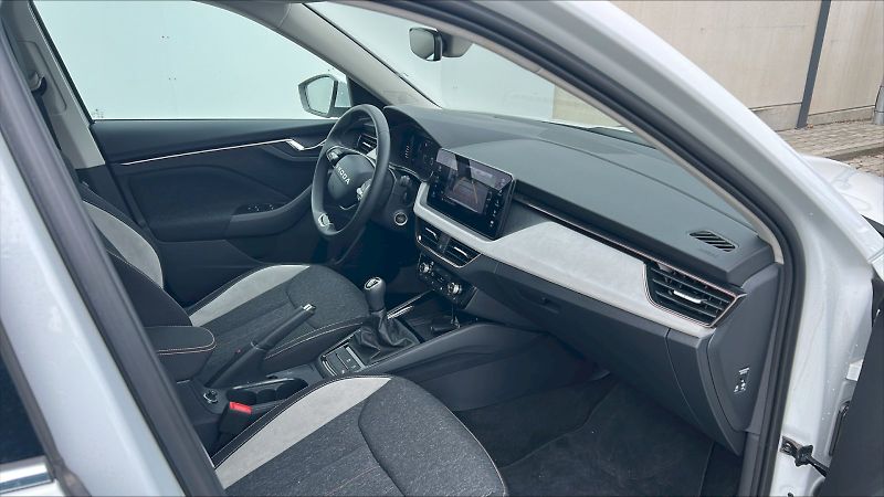 Škoda Kamiq (2025) SELEC TSI 85/1.0 M6F - fotka 24 z 31
