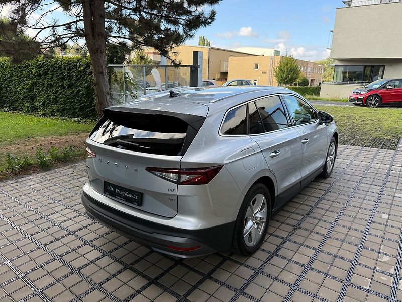 Škoda Enyaq 82 kWh / LOFT / Matrix LED/ Te - fotka 41 z 43