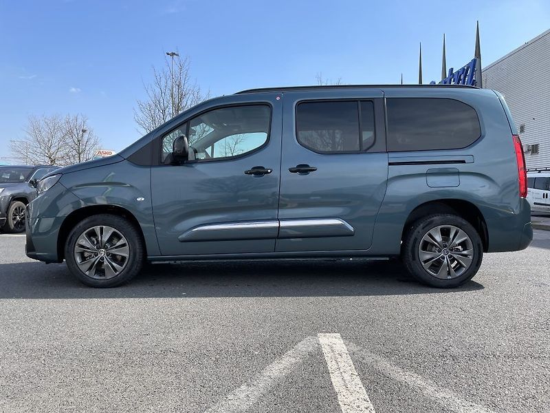 Toyota ProAce City Verso 1.5D 130k Family ODBĚR 11/2026 - fotka 8 z 30