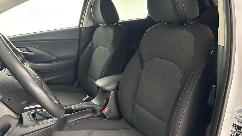 Hyundai i30 1.0 T-GDI Smart Kombi - fotka 15 z 26