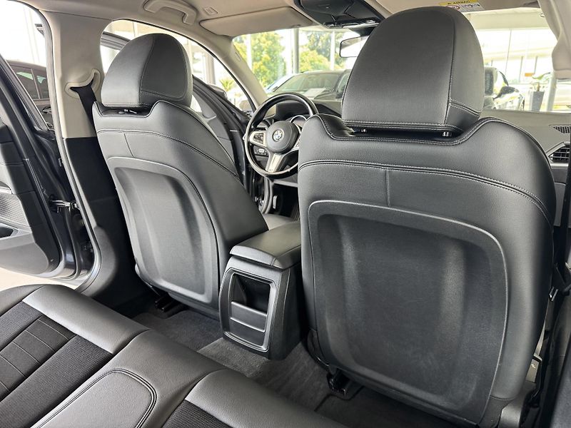 BMW Řada 3 320d 140kW*Kůže*PlnýServis*Taž - fotka 16 z 34