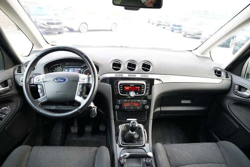 Ford Galaxy - fotka 5 z 20