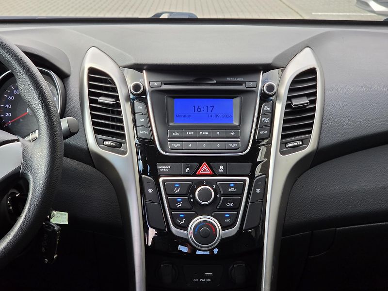 Hyundai i30 (2016) 1,4i 73kW Entry - fotka 16 z 17