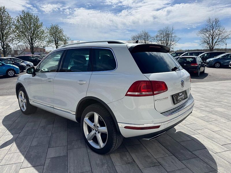 Volkswagen Touareg (2015) 3,0 TDI  193 KW Rline - fotka 7 z 35
