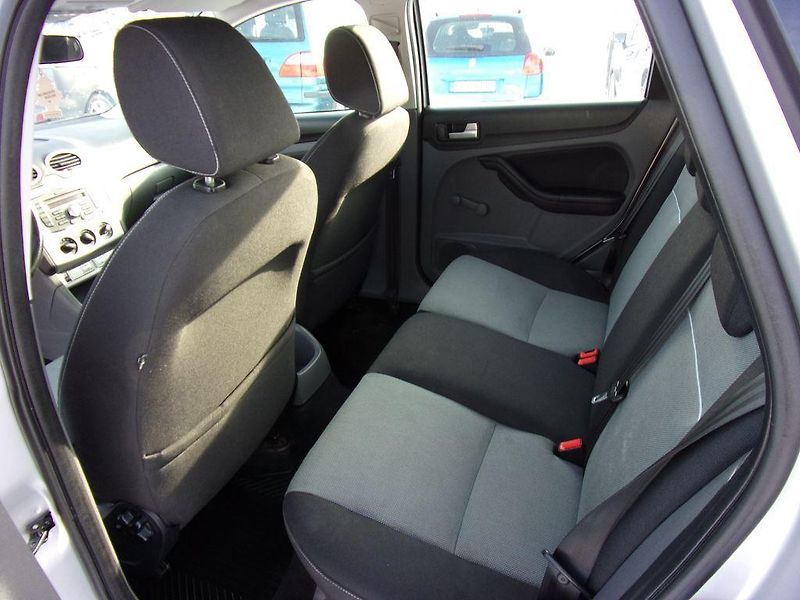 Ford Focus 1,6 TDCI - fotka 13 z 18