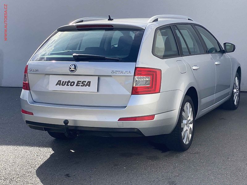 Škoda Octavia (2013) 2.0 TDi, DSG, webasto, xenon - fotka 4 z 19