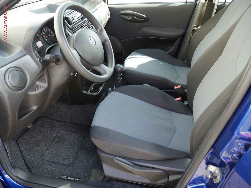 Fiat Punto (2008) 1.2i, ČR, El.okna - fotka 9 z 14