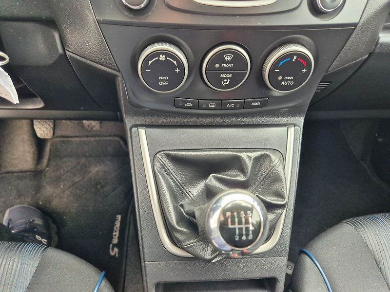 Mazda 5 (2011) 1.8 i 7míst TOP STAV - fotka 25 z 33