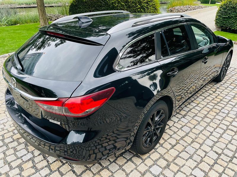 Mazda 6 2.0i MANUÁL SENZORY SERVISKA - fotka 11 z 45
