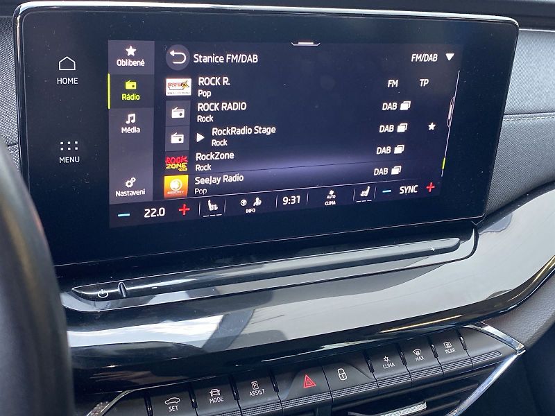 Škoda Octavia (2023) Combi 1.5 TSI M-HEV DSG Style+ - fotka 12 z 39