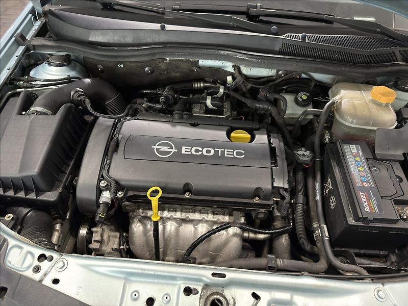 Opel Astra 1,6   i H KLIMATIZACE TEMPOMAT - fotka 33 z 36