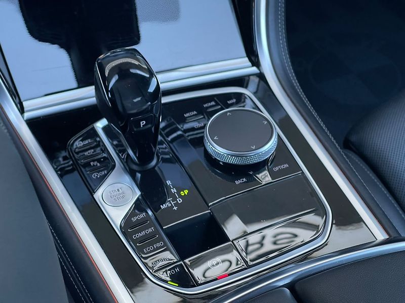 BMW Řada 8 840D xDrive M Paket - fotka 15 z 28