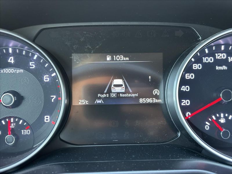 Kia Ceed 1,5 TGDi TOP ZÁRUKA NAVI KAMER - fotka 39 z 41