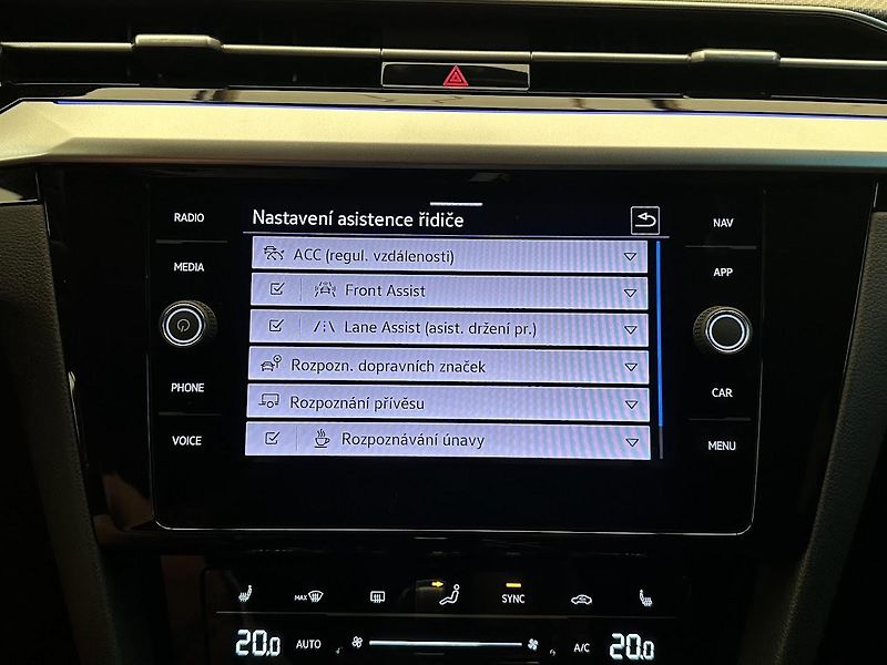 Volkswagen Arteon (2021) R-LINE 2.0 TDi SCR DSG 110 kW. - fotka 24 z 29