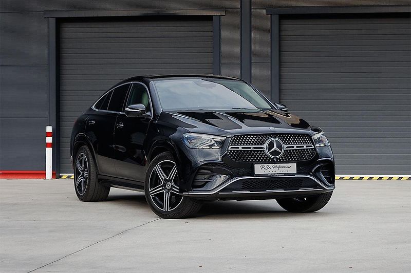 Mercedes-Benz GLE (2025) GLE 450d Coupe 4Matic AMG Line - fotka 2 z 49