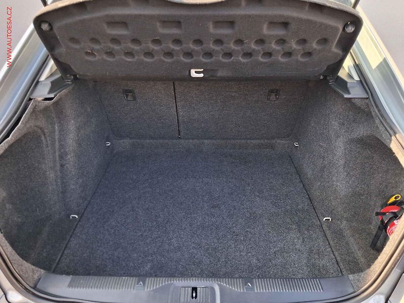 Škoda Octavia (2011) 1.2 TSI, ČR, Klima - fotka 7 z 15