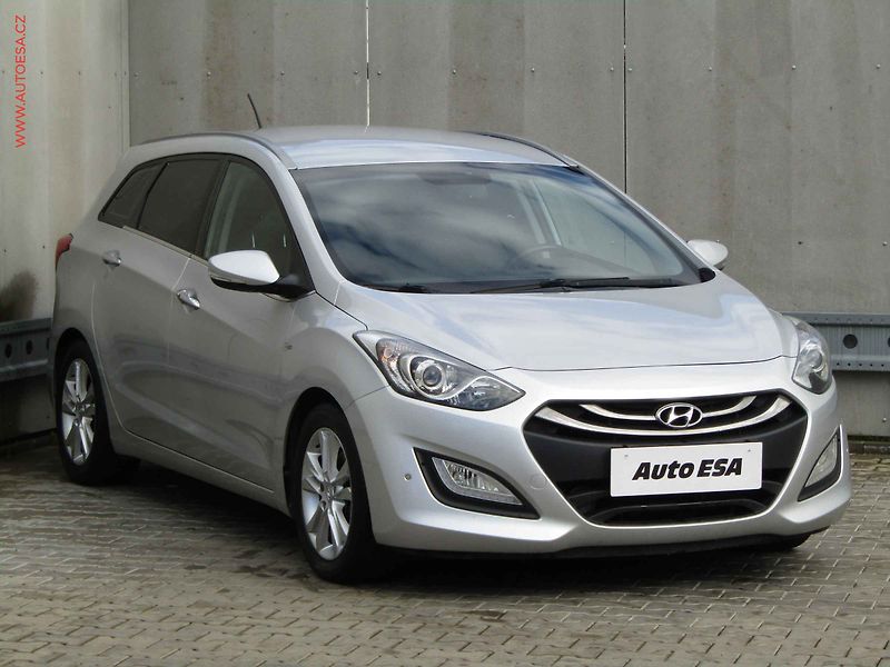 Hyundai i30 (2013) 1.6 CRDi, ČR, AC, tempo - fotografie inzerátu