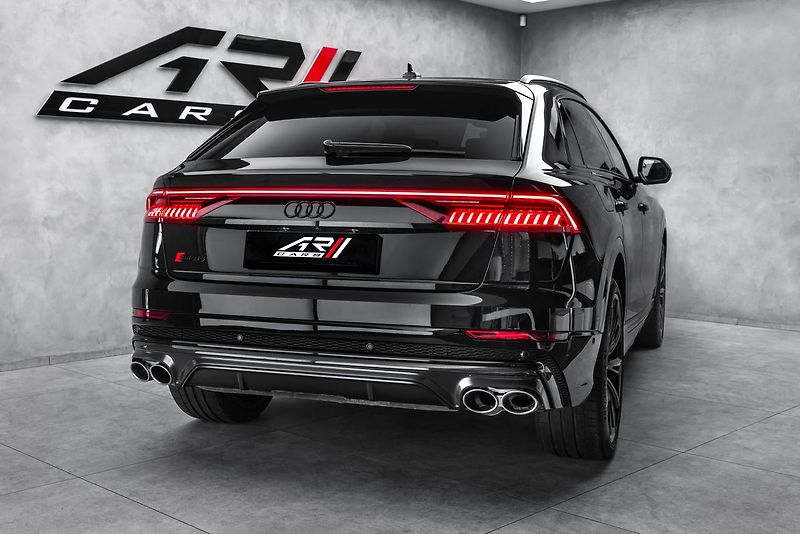 Audi SQ8 competition+, karbon, panorama - fotka 5 z 34