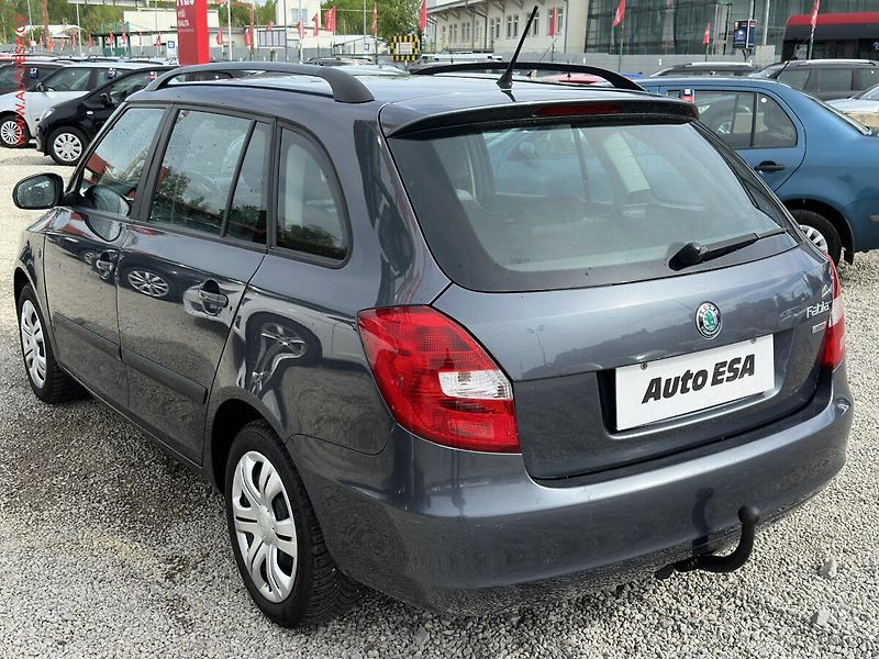 Škoda Fabia (2012) 1.2 HTP, STK3/28 - fotka 6 z 15