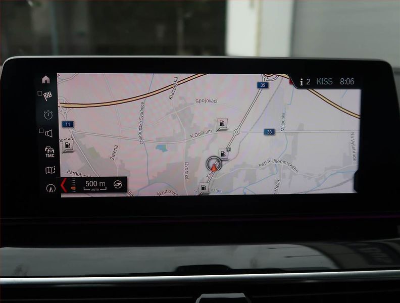 BMW Řada 5 (2019) Sport Line 530d xDrive - fotka 19 z 26