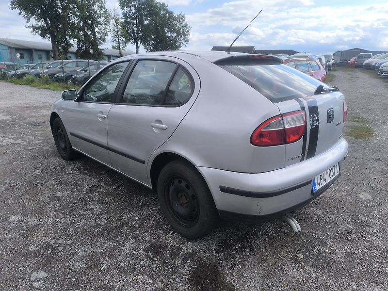 Seat Leon BEZ KOROZE,KLIMA,240KM,NOVÁ TK - fotka 4 z 17